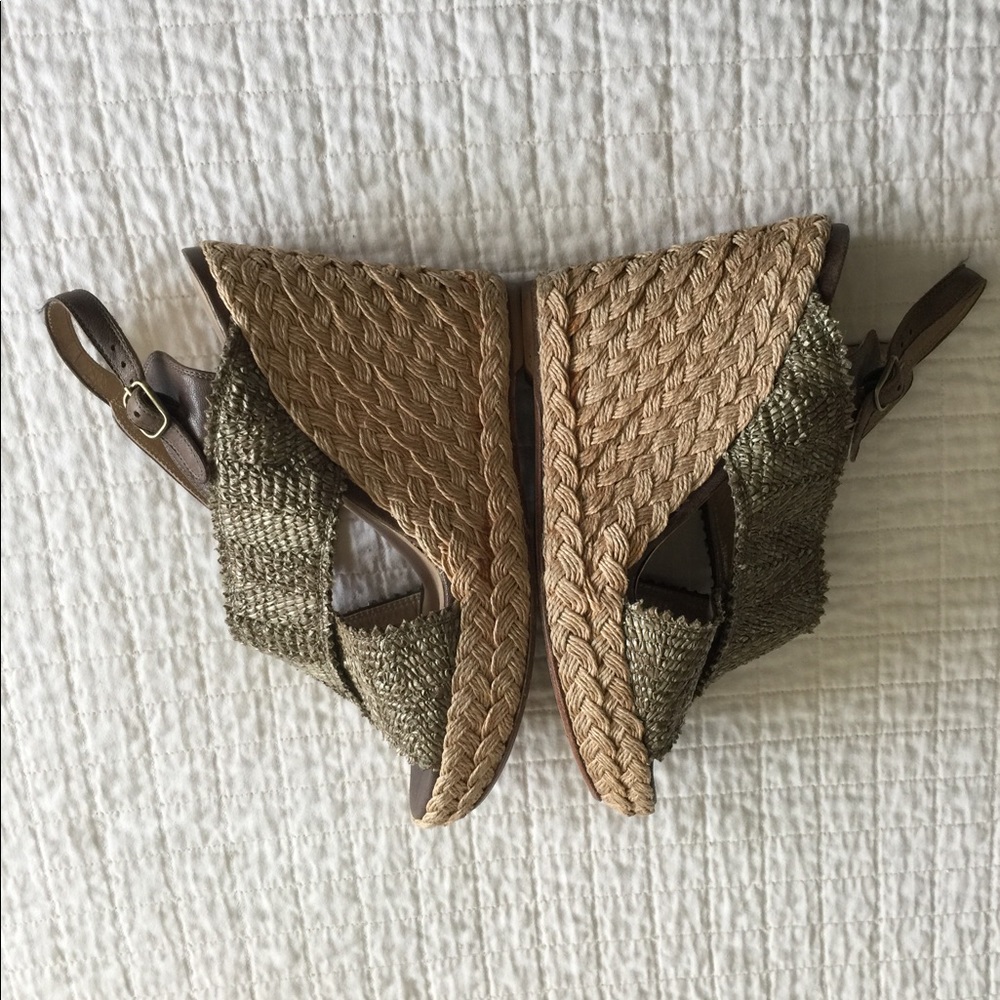 Stuart Weitzman olive raffia rope wedge sandals - Picture 3 of 13